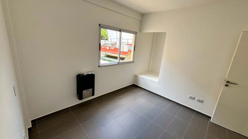 Venta Ph - 4 Amb A Estrenar Patio Y Jardín