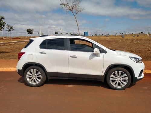 Tracker Premier