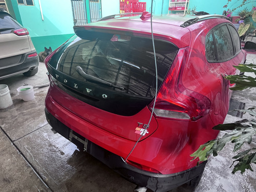 Volvo V40 T5 Turbo 5 Cilindros Completo O Piezas