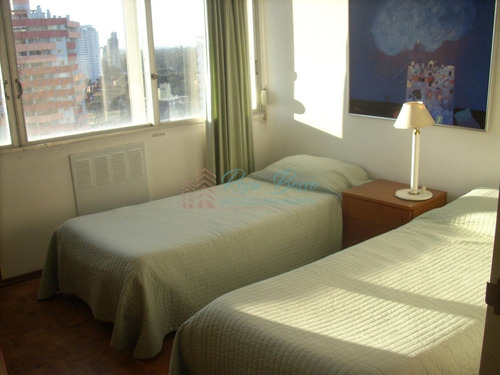 Apartamento En Brava, 2 Dormitorios *- Ref: 1575