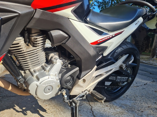 Imagen 3 de 8 de Honda Cb250