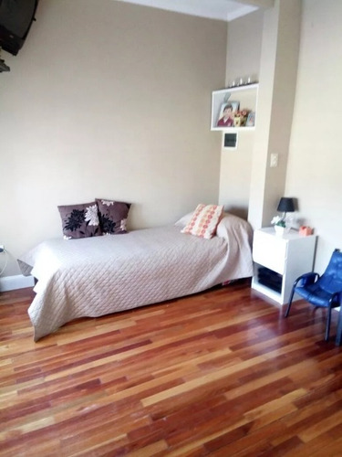 Imagen 4 de 14 de Casa De 5 Ambientes En Venta - Moron Sur