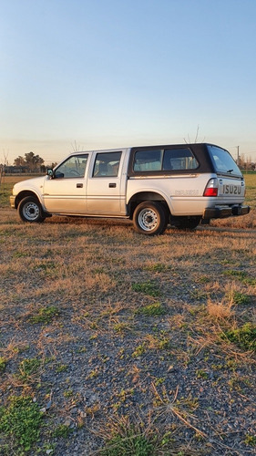 Imagen 9 de 23 de Isuzu Pick-up 2003 2.8 Turbo Ls D/c 4x2