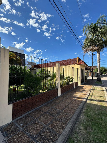 Casa 4 Ambientes En Venta Zona Costanera Goya Ctes