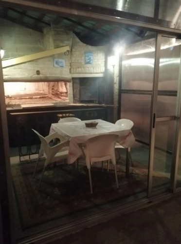 Venta Casa 2 Dormitorios Pocitos Con Cochera