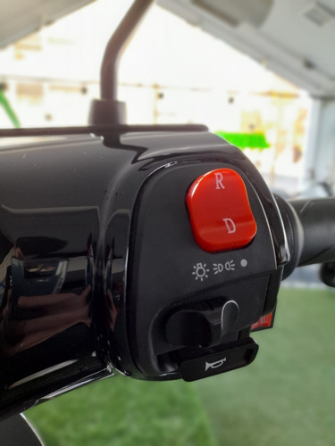 Imagen 9 de 15 de Sunra Shinox Triciclo Electrico 2 Asientos 1200w