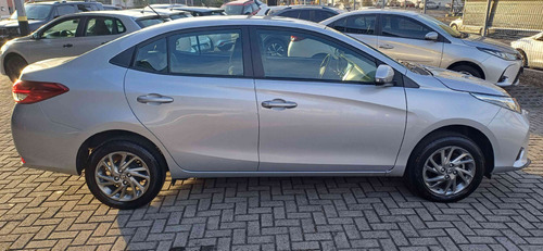 Toyota Yaris 1.5 16V FLEX SEDAN XS MULTIDRIVE