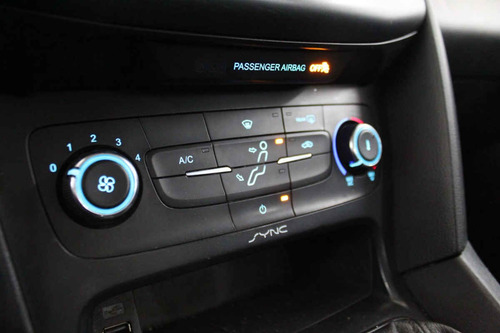 Imagen 14 de 15 de Ford Focus 2015 4 Cilindros