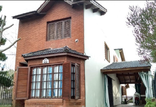 Imagen 3 de 14 de Impecable Chalet A La Venta En Barrio San Rafael