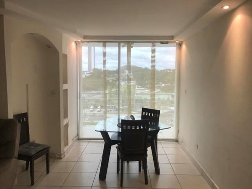 Imagen 2 de 13 de Venta De Apartamento En Ph Central Park Transistmica 18-7509