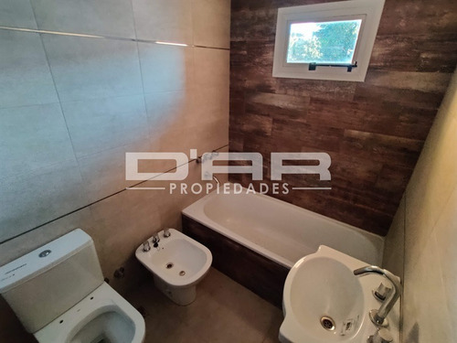 Imagen 8 de 13 de 2 Amb Contrafrente Con 2 Baños Y Patio!! Cochera Opcional - Pieres 900