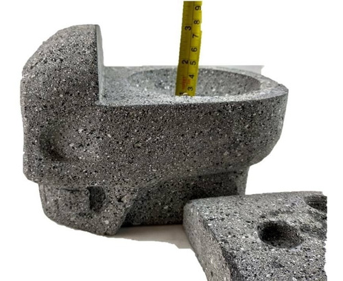 Molcajete Volcanico Con Forma De Craneo