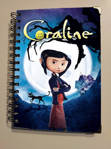 Agenda Coraline Y La Puerta Secreta + Sticker +llaveros