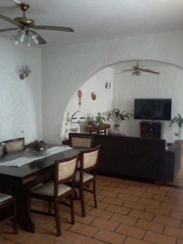 Imagen 6 de 12 de Lote Con Casa En Excelente Estado En Venta