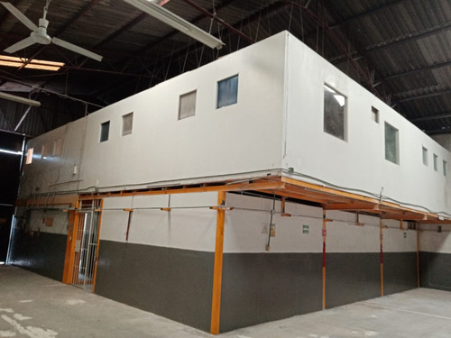 Bodega En Renta De 1200m2 En Total, Mezanine, Patio, Entrada Trailer
