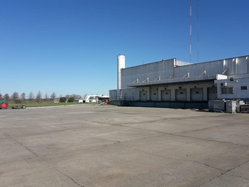 Planta Industrial De 13745 M2 Cub, En Moreno