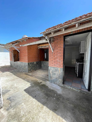 Imagen 9 de 19 de Vendo Casas (2) Villa Gesell (oportunidad). Se Toman Permuta