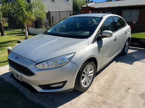 Ford Focus III 1.6 Sedan S