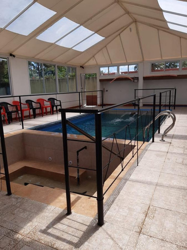 Quinta Venta 8 Dormitorios, 3 Baños Y Piscina-lote 20 X 30 Mts - Arturo Segui