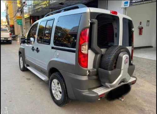 Imagem 4 de 6 de Fiat Doblo 2019 1.8 16v Essence 5l Flex 5p