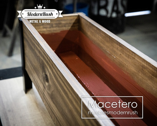 Imagen 4 de 9 de Macetero Madera Y Metal Laqueado E Impermeabilizado 70cm