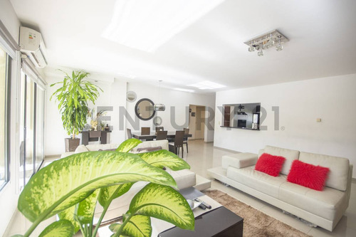 Casa En Venta 5 Ambientes Barrio El Recodo, Pilar - Escobar .