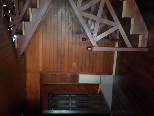 Imagem 10 de 26 de Sobrado Nobre, Para Que Gosta De Beleza E Comodidade. Construído Em Madeira Nobre, Todo Duplado, Com Cômodos Amplos, Cozinha Com Móveis Planejado. - Rs - So0001_elo