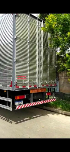 Caminhão Iveco Tector 24-280