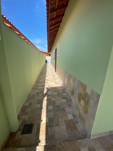 Casa Nova À Venda Com Piscina Em Mongaguá. 1251 M H