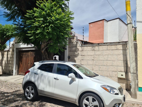 Se Vende Residencia En Carretas, Super Cétrica, De Super Lujo !!