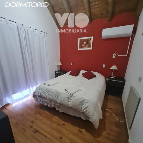 Complejo Turístico Con Piscina En Colón