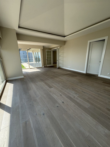 Ph En Venta Y Renta En Dos Niveles Con Terraza En Encinares