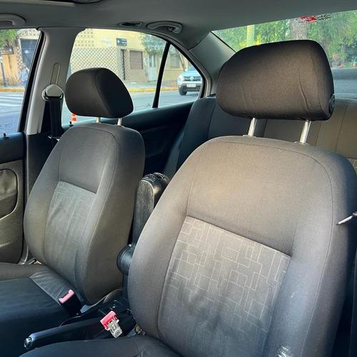 Imagen 15 de 25 de Volkswagen Bora 2.0 Trendline 115cv Tiptronic