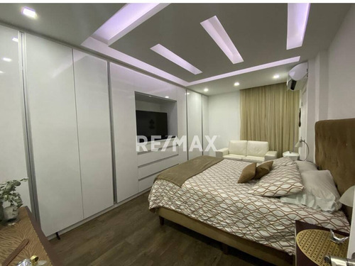 Imagen 7 de 10 de Hermoso Townhouse Lleno De Lujo Y Comodidad Res. Rincon Gardens. Código 149578