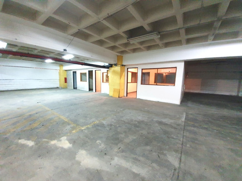 Imagen 21 de 25 de Edificio Deposito Oficina Industrial En Alquiler Boleita Norte