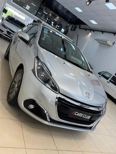 Peugeot 208 1.6 Feline