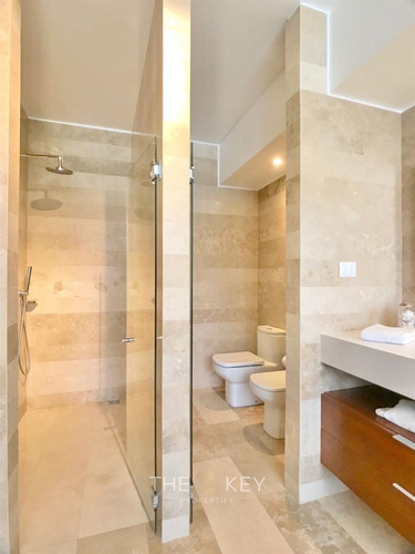 Departamento En Venta De 3 Dorm. En Lo Barnechea