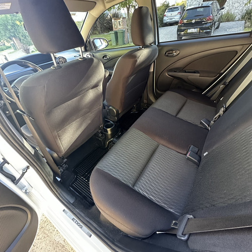 Toyota Etios XLS PACK 1.5 4A/T
