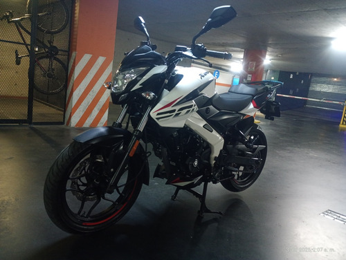 Bajaj Rouser Ns200