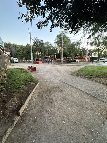 Departamento En Venta De 3 Dorm. O Local En Maipú