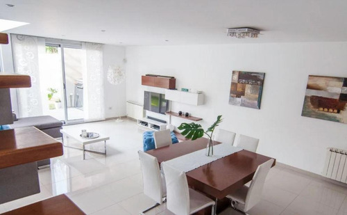 Imagen 7 de 29 de Casa En Venta 3 Dormitorios 2 Baños 400mts2- Los Hornos