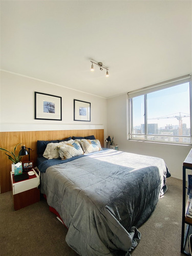 Departamento En Arriendo De 1 Dorm Amoblado. En Santiago