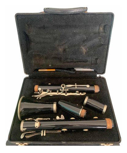 Imagen 1 de 2 de Clarinete Bundy The Selmer Company