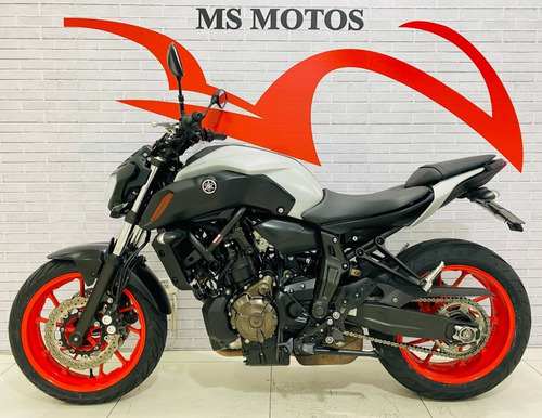 Imagem 5 de 7 de Moto