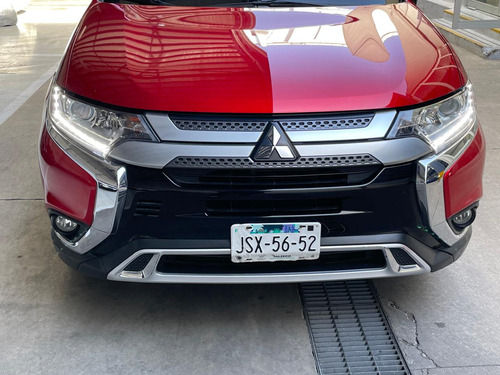 Mitsubishi Outlander 2.4 Se Plus Cvt