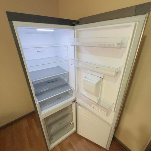 Refrigerador Bottom Freezer 60% Off