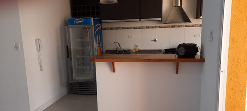Imagen 3 de 12 de Duplex 3 Amb + Escritorio. Impecable Estado.