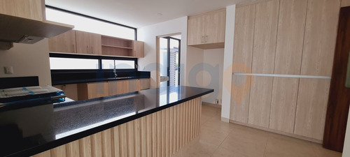 Imagen 9 de 30 de Casa En Venta En Corregidora, Cuatro Recamaras