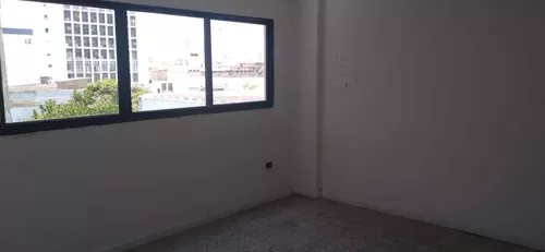 Oficina Con Excelente Ubicación Cod. 55619