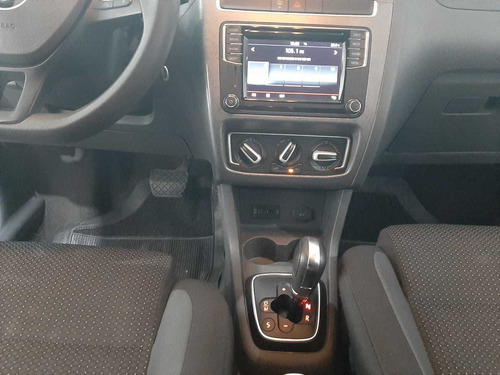 Volkswagen Fox 2018 1.6 Connect Total Flex I-motion 5p